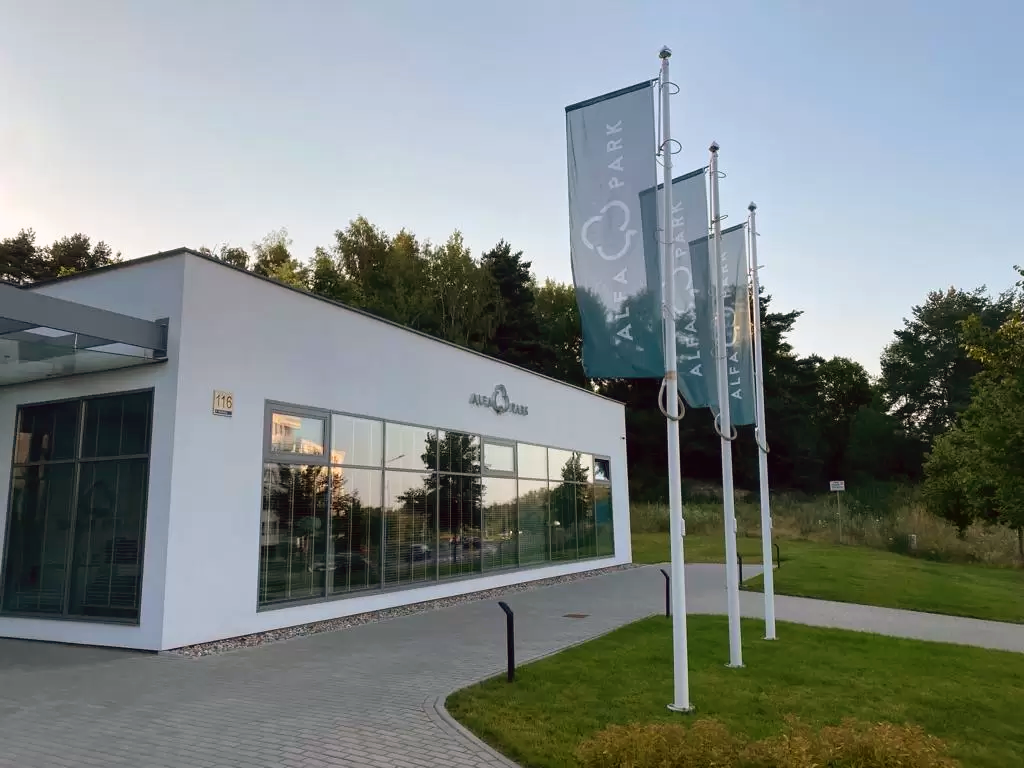 generalny wykonawca biura alfa park gdansk
